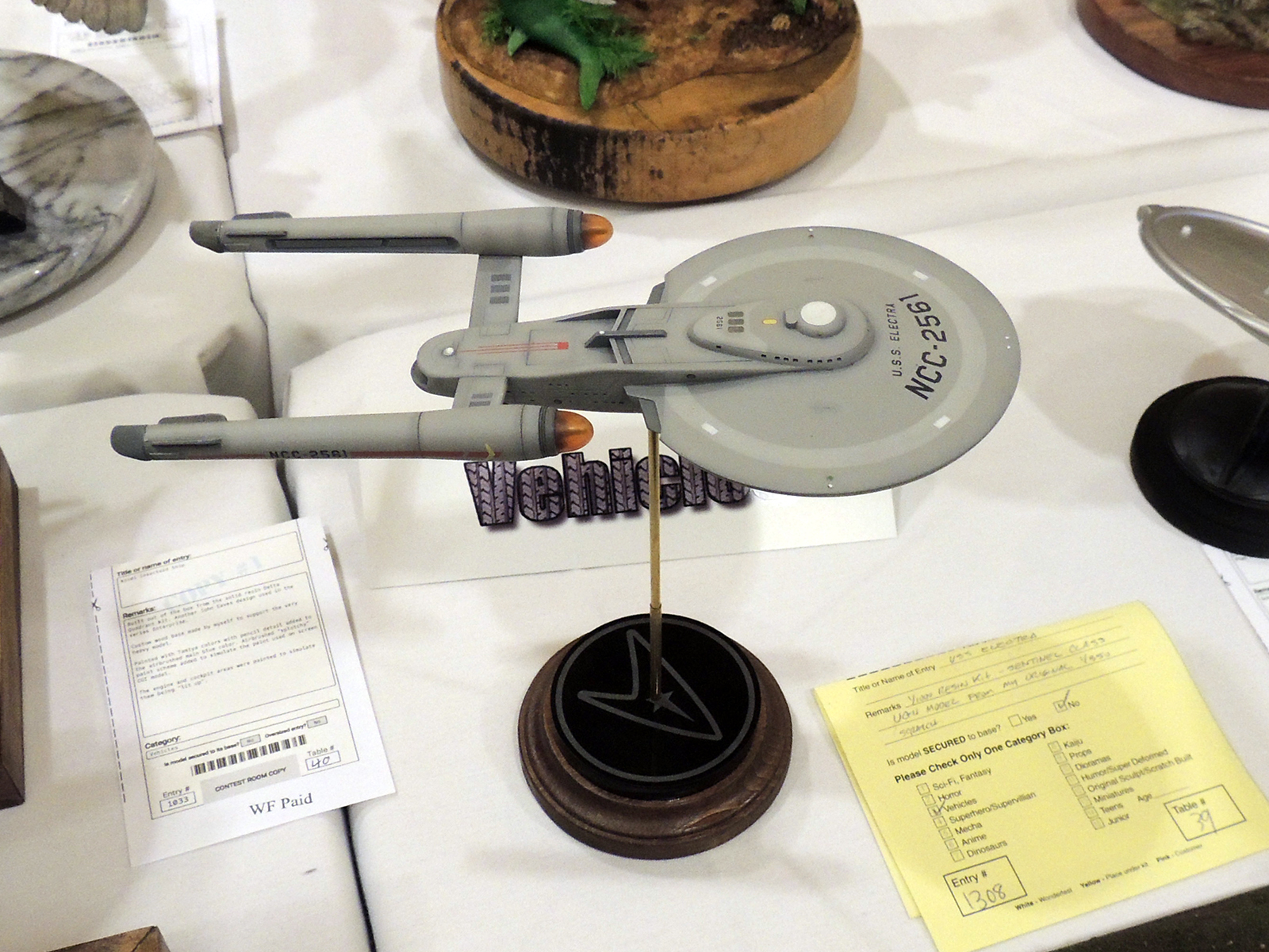  1/1000 'Endurance'-class starship from Ugh Models, based n a scratchbuild by Bill Krause - (click to close)