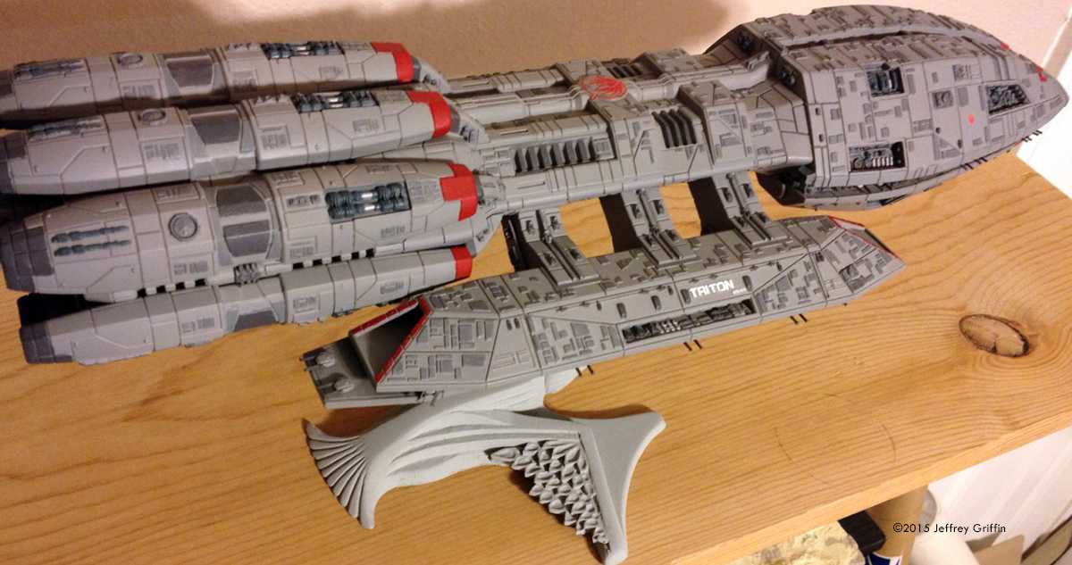 Battlestar Galactica Raumschiff Metall Modell PEGASUS 
