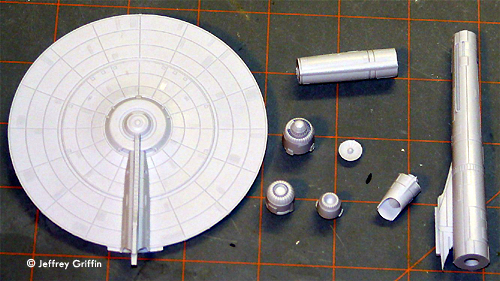 Starship Modeler - In-Box Preview of the Gizmotron Models U.S.S. Kelvin