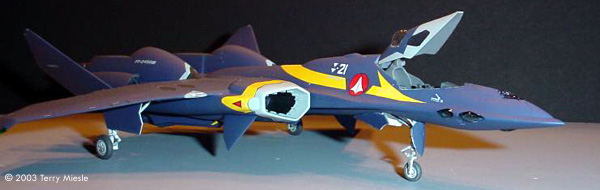 Starship Modeler - Macross YF-21 Built