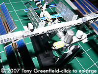 [Please click to enlarge]