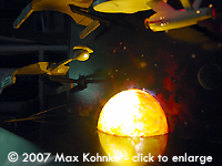 [Please click to enlarge]